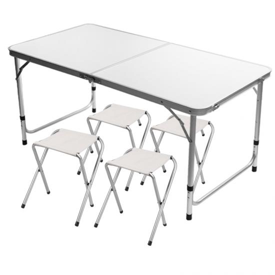 ชุดโต๊ะและเก้าอี้แคมป์ปิ้ง