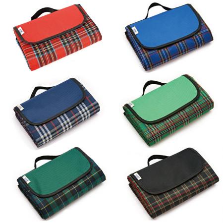 โลโก้ที่กำหนดเองลายสก๊อตผ้า Oxford เสื่อปิกนิกกลางแจ้ง Moisture-proof MAT Camping MAT 