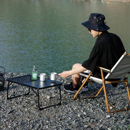 เฟอร์นิเจอร์สวนกลางแจ้ง โต๊ะตั้งแคมป์ตาข่ายพกพาน้ำหนักเบาพิเศษ โต๊ะพับอลูมิเนียม IGT